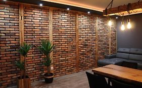 Merlin Apartments